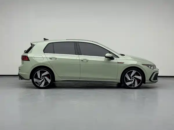 Volkswagen Golf GTI 2023, фото 20