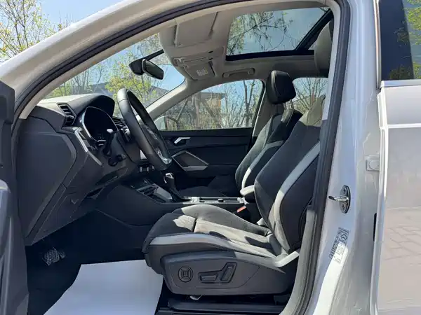 Audi Q3 2022, фото 9