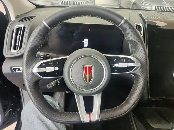 Hongqi HS3 PHEV 2025, фото 11