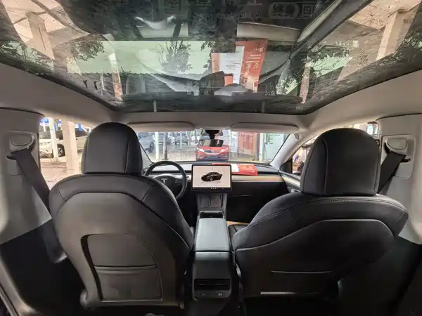 Tesla Model Y 2022, фото 11