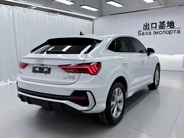 Audi Q3 Sportback 2023, фото 6