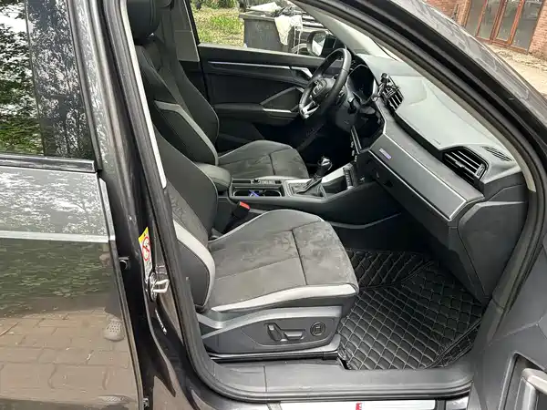 Audi Q3 2023, фото 17
