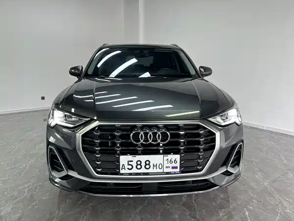 Audi Q3 2023, фото 4