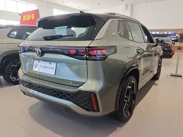 Volkswagen Tayron 2025, фото 3