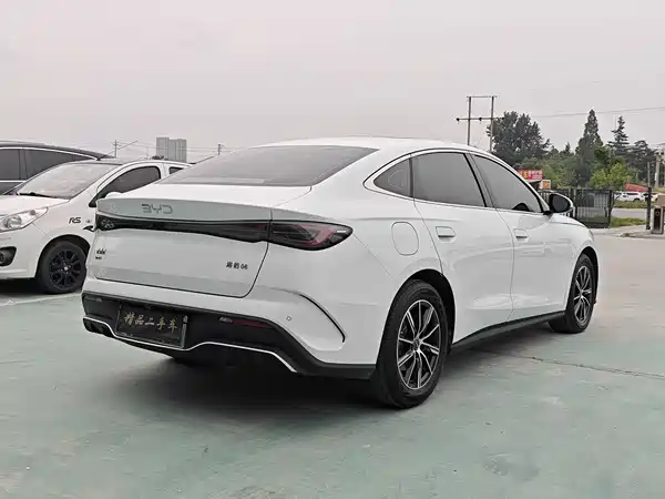 BYD Seal 06 DM-i 2024, фото 20