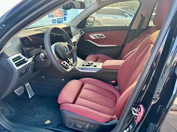 BMW 3 Series 2026, фото 8