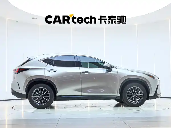 Lexus NX 2022, фото 4