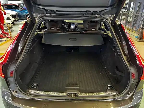 Volvo V90 2022, фото 13
