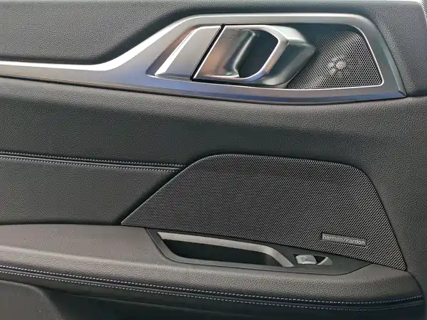 BMW i4 2023, фото 24