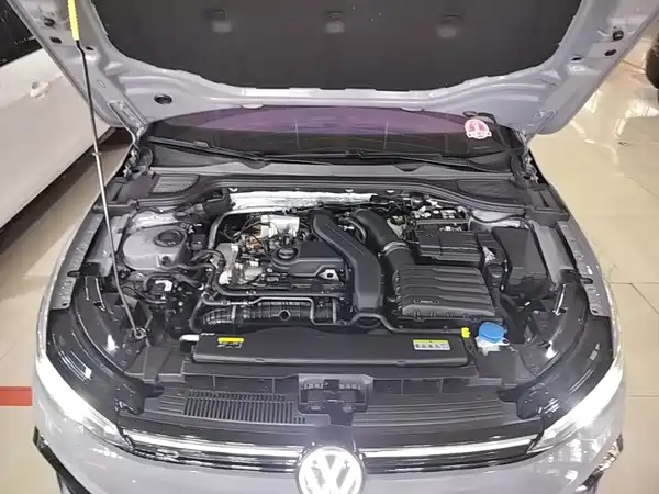 Volkswagen Golf 2025, фото 19