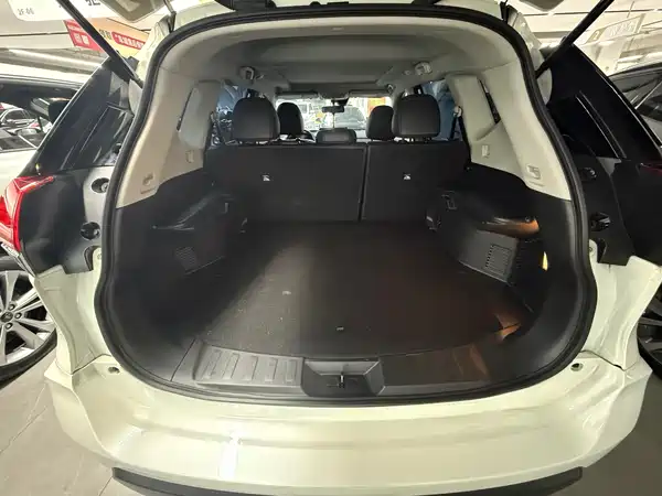Nissan X-Trail 2025, фото 10