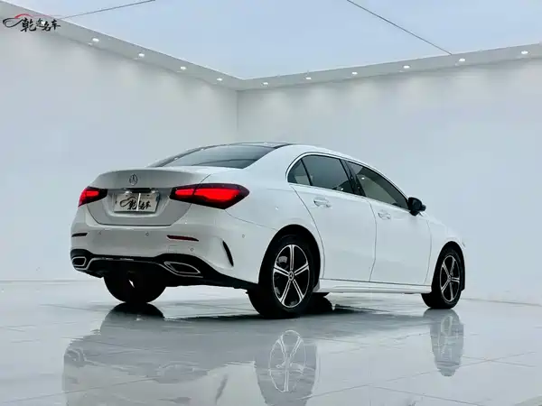 Mercedes-Benz A-Class 2024, фото 7
