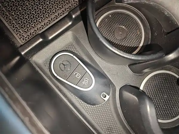 Mercedes-Benz GLC 2023, фото 16