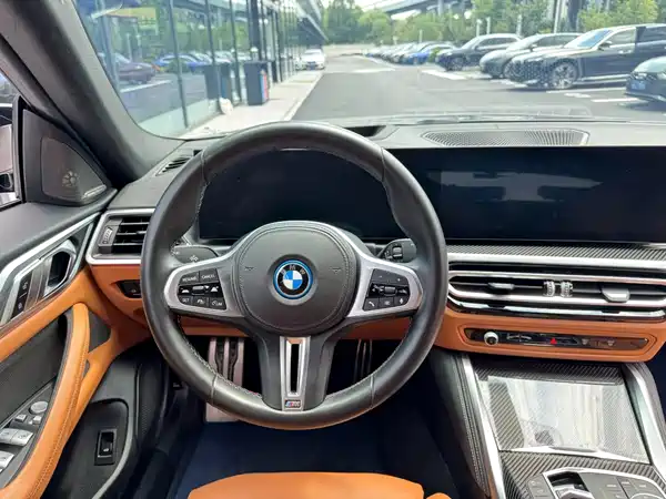 BMW i4 2022, фото 11