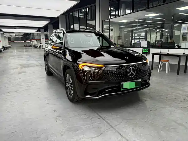 Mercedes-Benz EQB 2024, фото 3