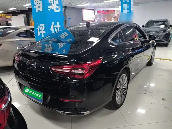 Hongqi H5 2022, фото 6