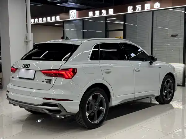 Audi Q3 2023, фото 21
