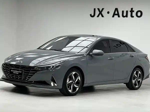 Hyundai Elantra 2022
