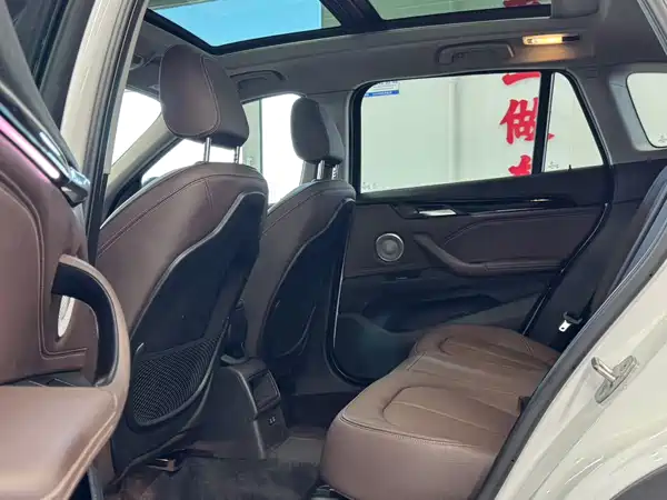 BMW X1 2022, фото 5