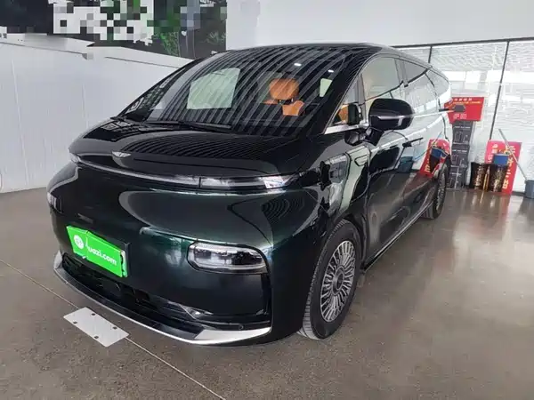 Geely Yizhen L380 2025