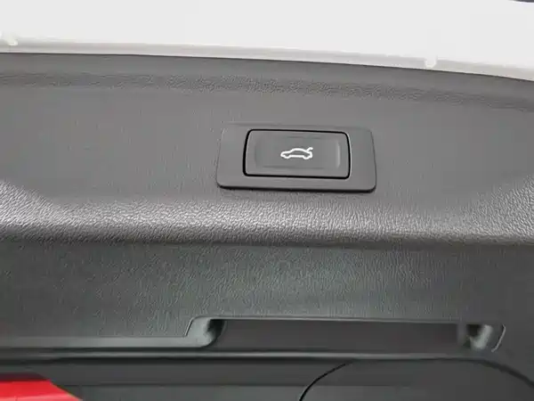 Audi A3 2023, фото 12
