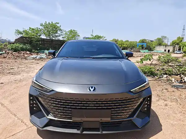 Changan UNI-V 2023, фото 2