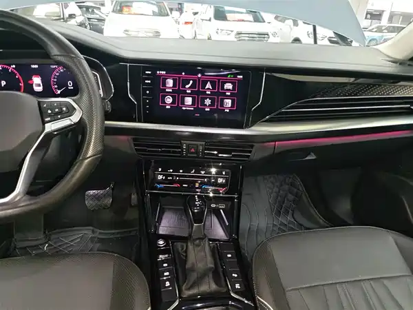 Volkswagen Passat 2022, фото 4