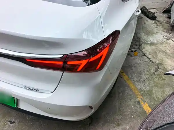 Changan Eado EV 2022, фото 7