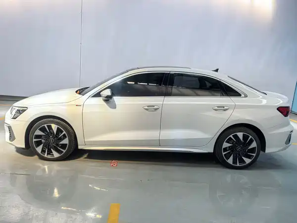 Audi A3 2022, фото 9
