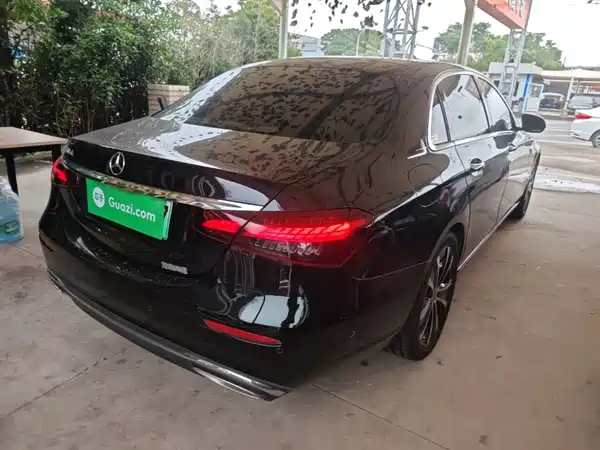 Mercedes-Benz E-Class PHEV 2022, фото 7