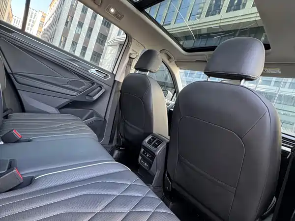Volkswagen Tiguan L 2022, фото 16
