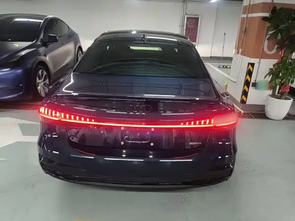 Audi A7L 2022, фото 5