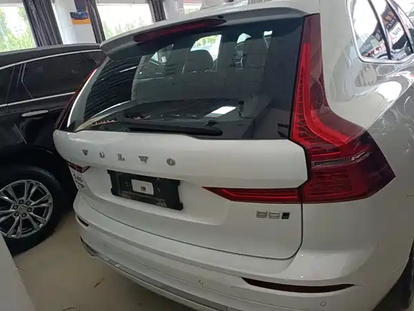 Volvo XC60 2023, фото 5