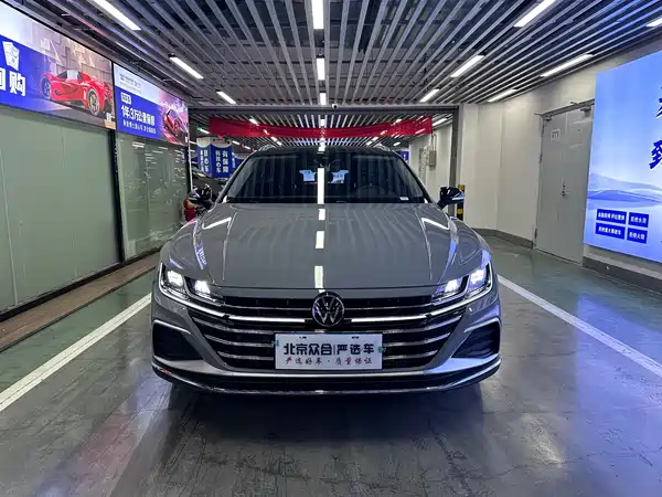 Volkswagen Passat CC 2024, фото 2
