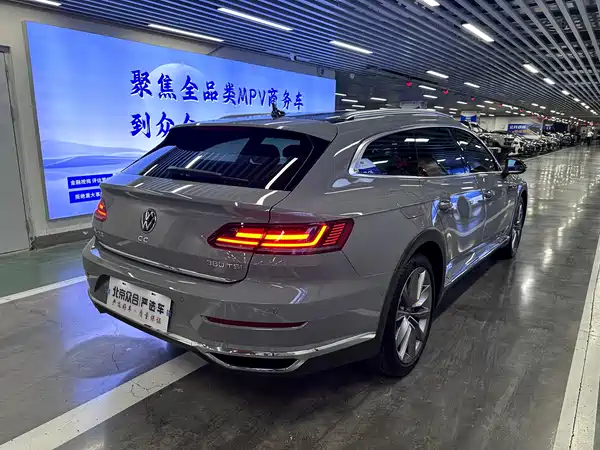 Volkswagen Passat CC 2024, фото 8