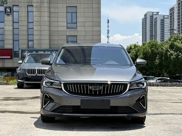 Geely Emgrand 2023, фото 2