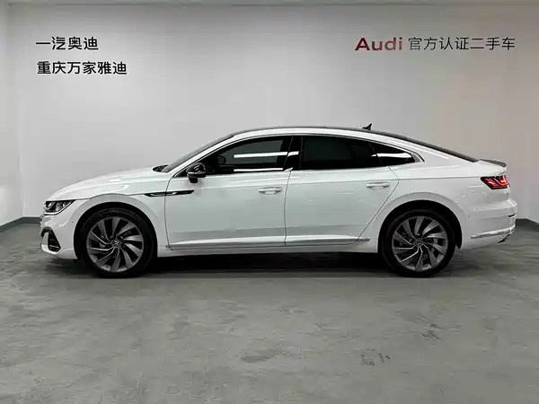 Volkswagen Passat CC 2025, фото 6