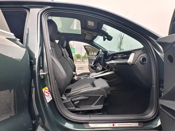 Audi A3 2023, фото 12