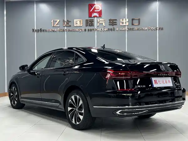 Volkswagen Passat 2022, фото 4