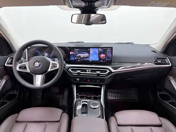 BMW 3 Series 2023, фото 11