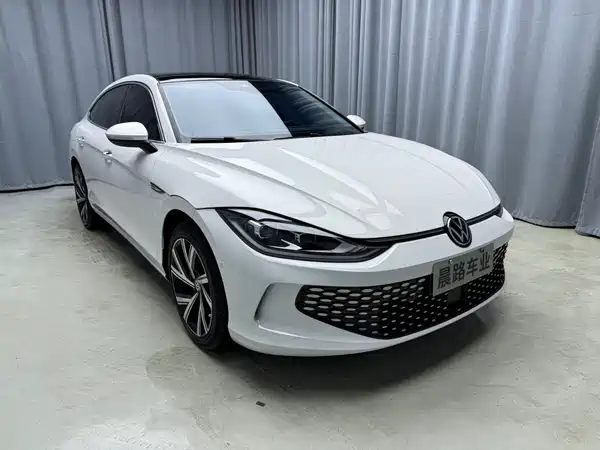 Volkswagen Lamando 2023, фото 3