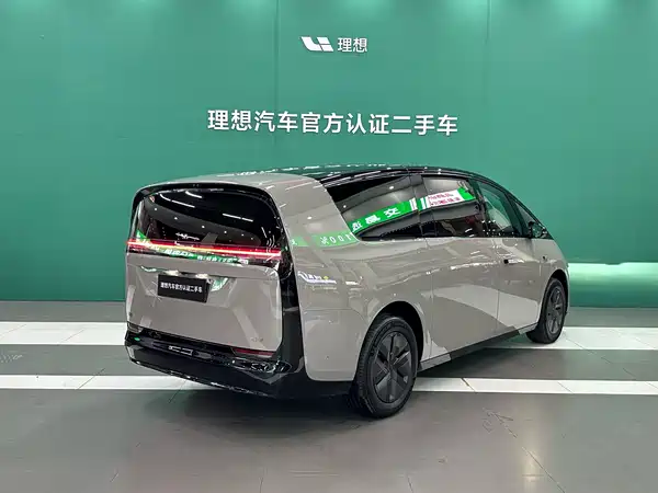 Li Auto MEGA 2024, фото 10