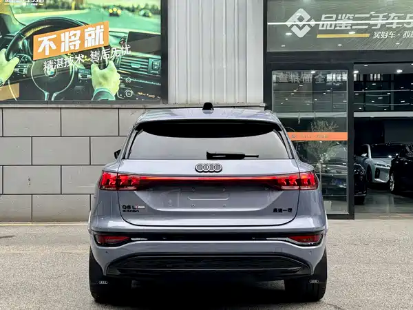 Audi Q6L e-tron 2025, фото 6