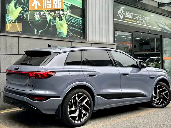 Audi Q6L e-tron 2025, фото 9
