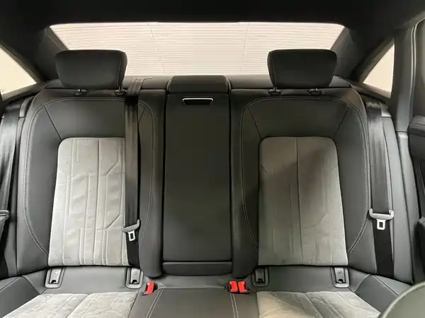 Audi A6L 2022, фото 9