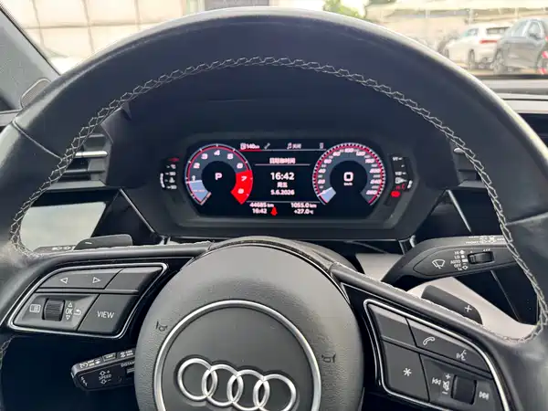 Audi A3 2024, фото 14