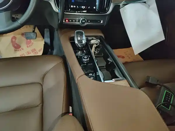Volvo S90 2022, фото 13