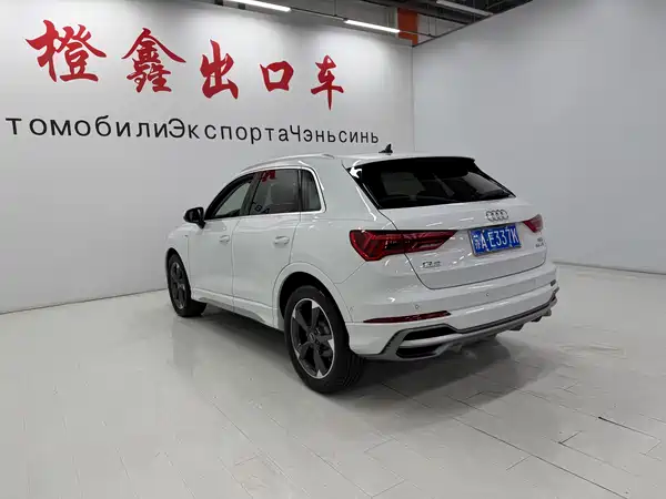 Audi Q3 2022, фото 6