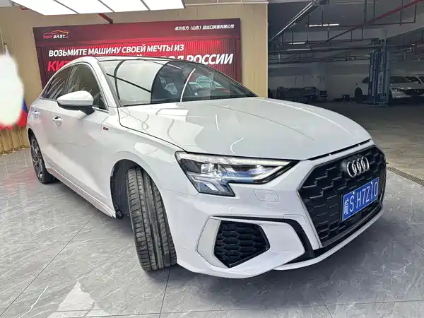Audi A3 2022, фото 3