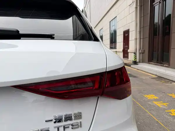 Audi A3 2023, фото 6